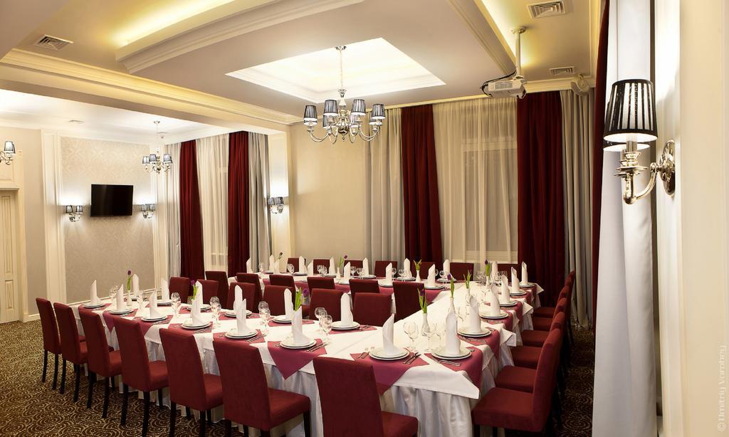 Kiroff Hotel Harkov Kültér fotó