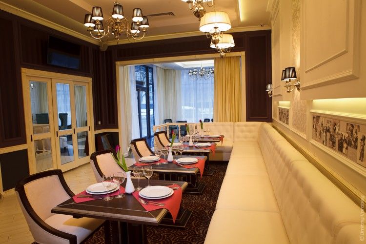 Kiroff Hotel Harkov Kültér fotó