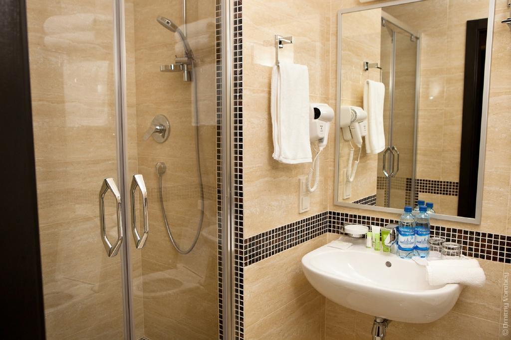 Kiroff Hotel Harkov Kültér fotó