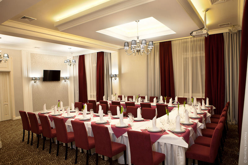 Kiroff Hotel Harkov Kültér fotó