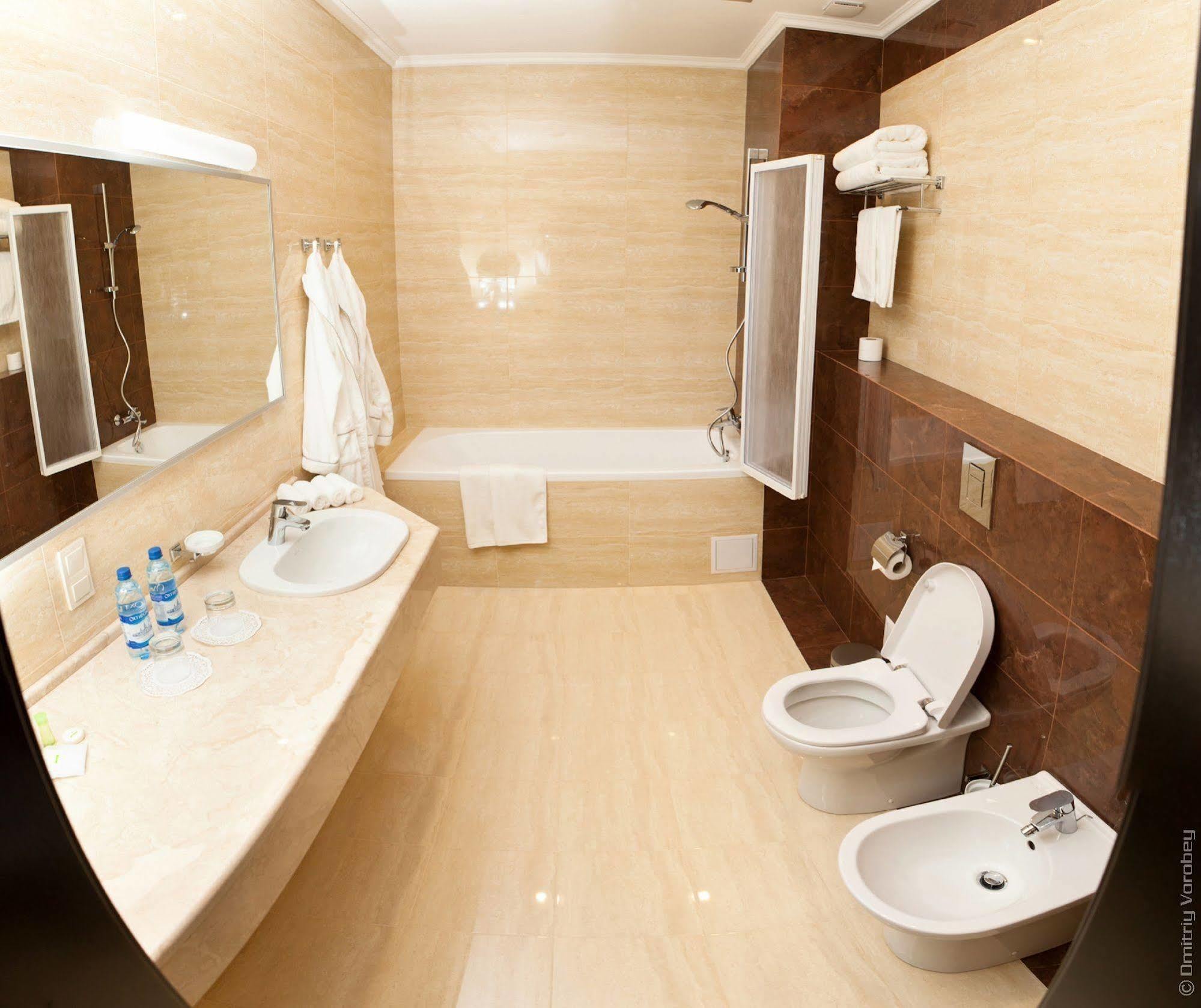 Kiroff Hotel Harkov Kültér fotó