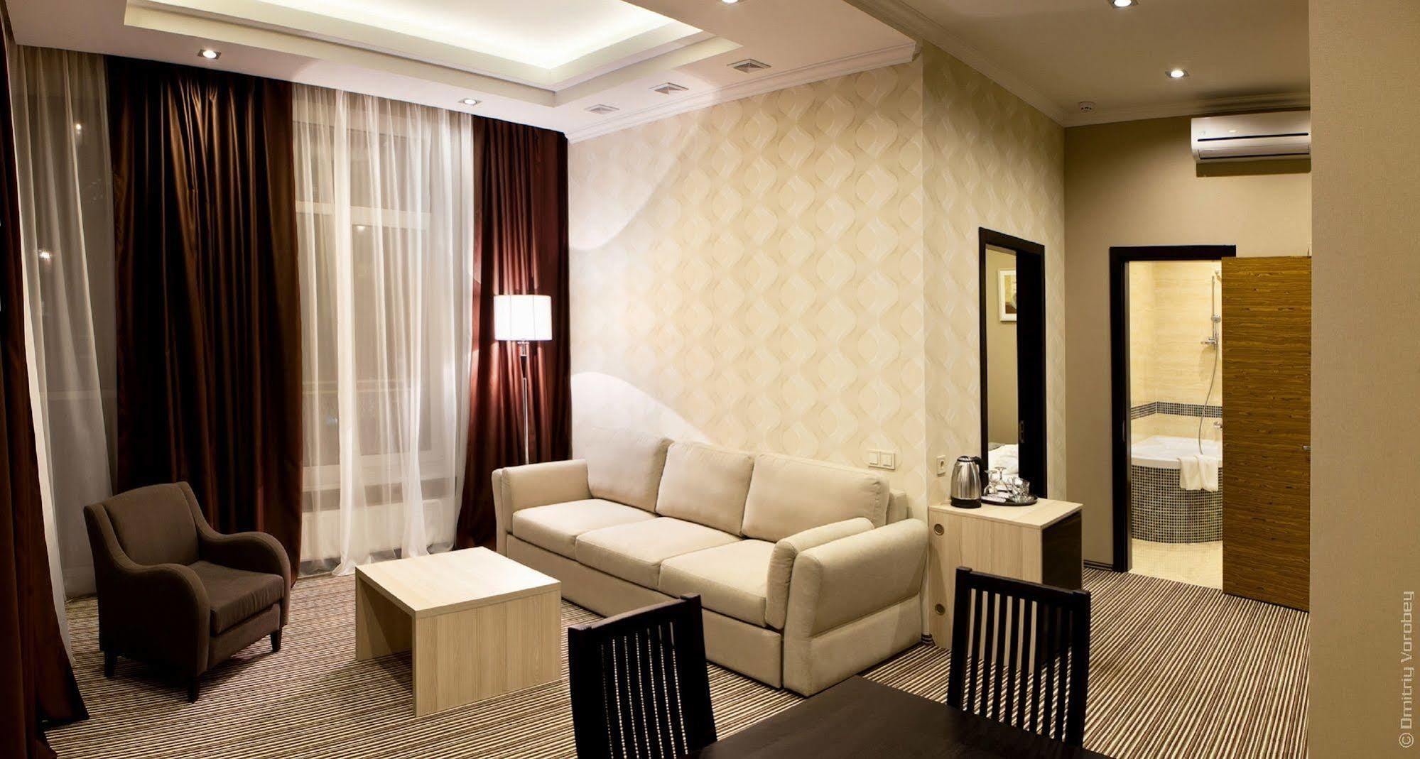 Kiroff Hotel Harkov Kültér fotó