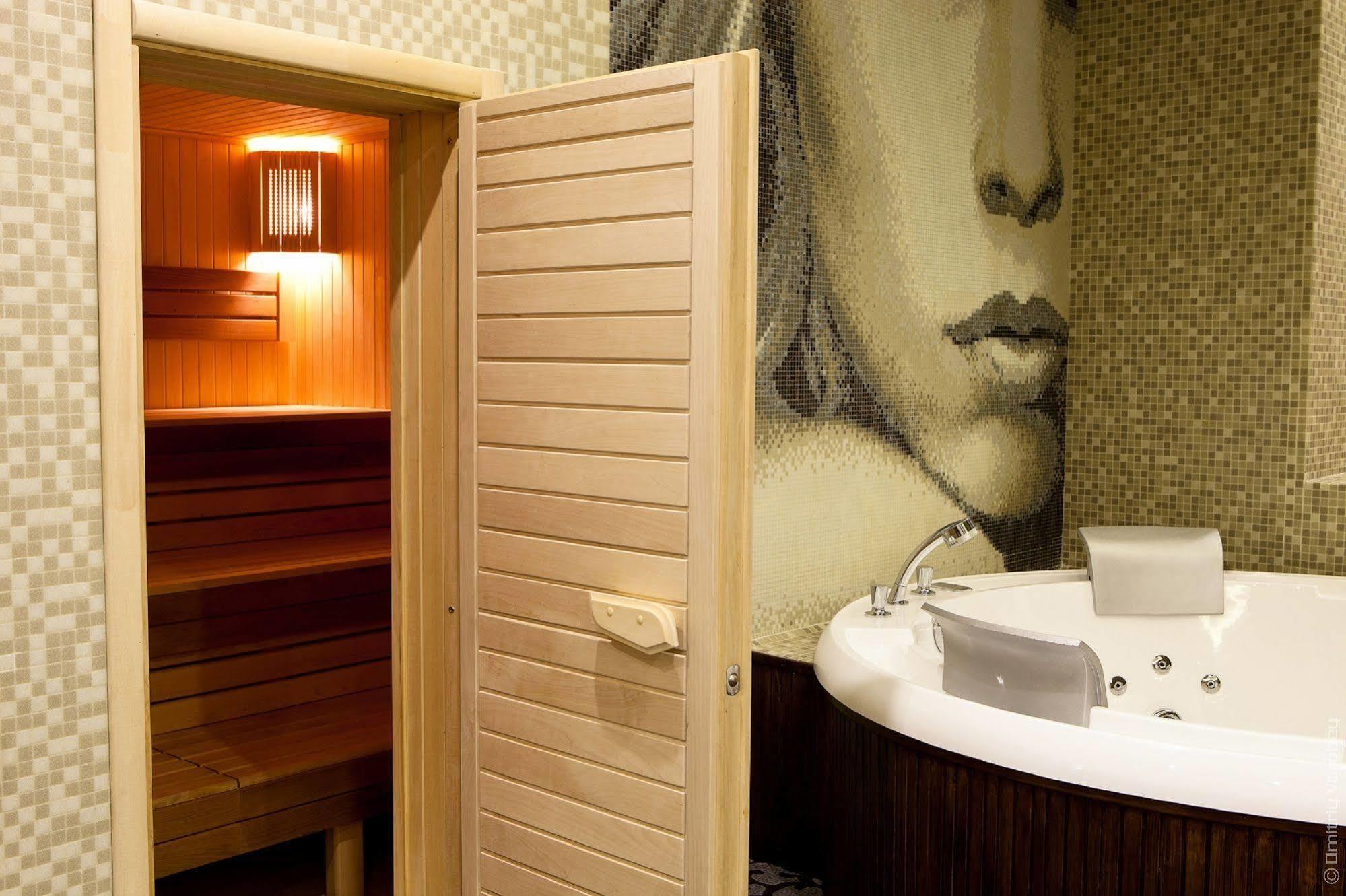Kiroff Hotel Harkov Kültér fotó