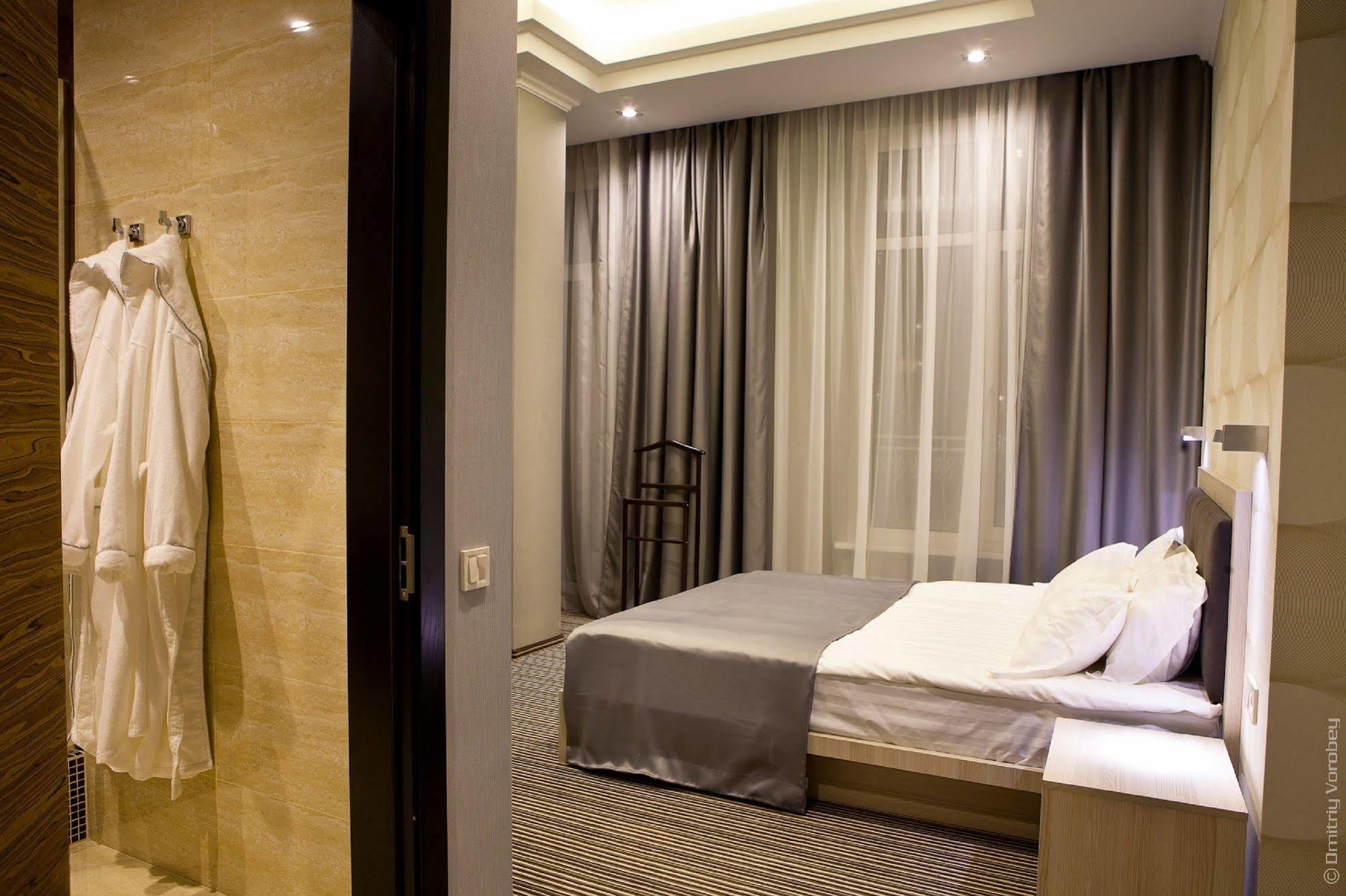 Kiroff Hotel Harkov Kültér fotó